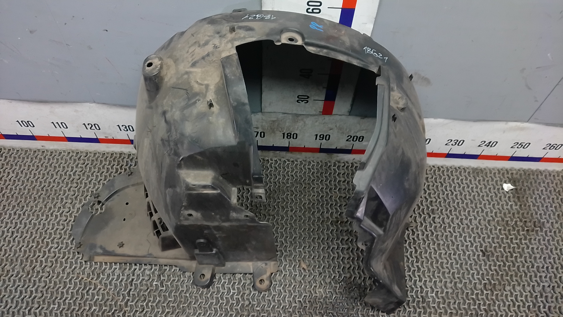 Локер передний правый