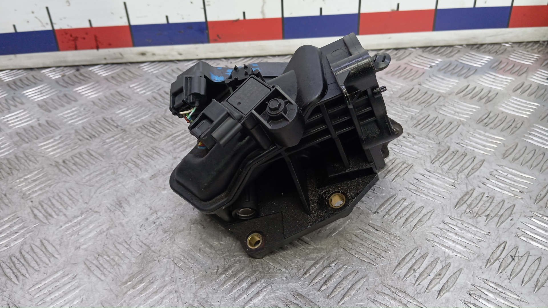 Заслонка дроссельная электрическая