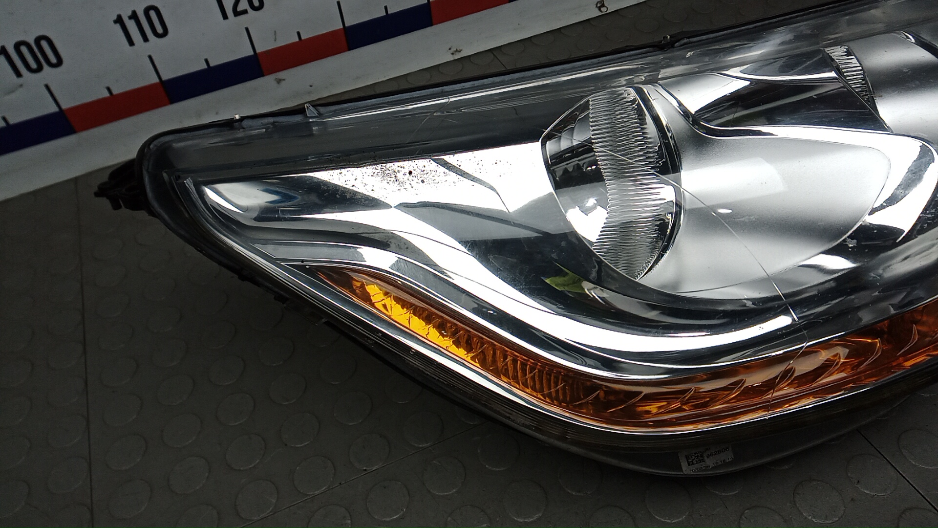 Фара правая