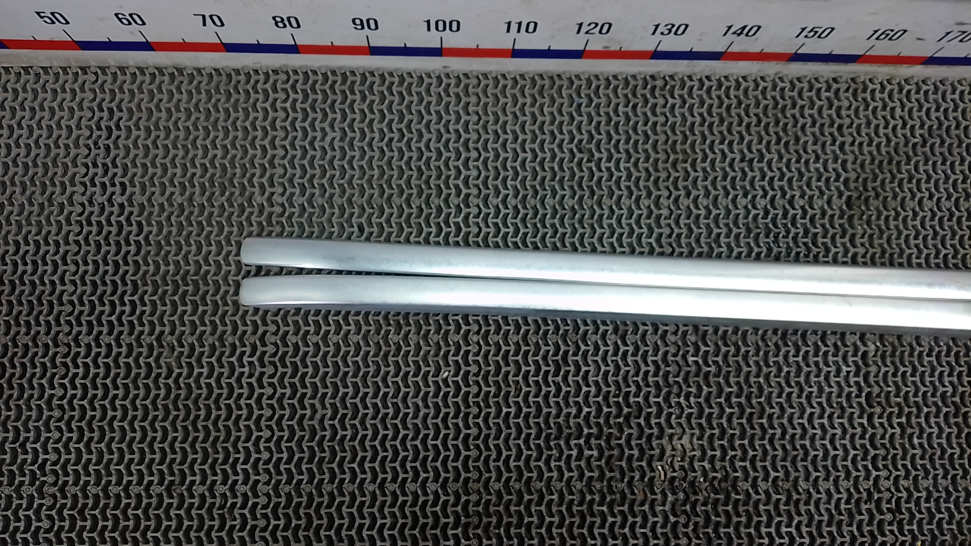 Рейлинги (релинг) к-кт (планки на крышу)