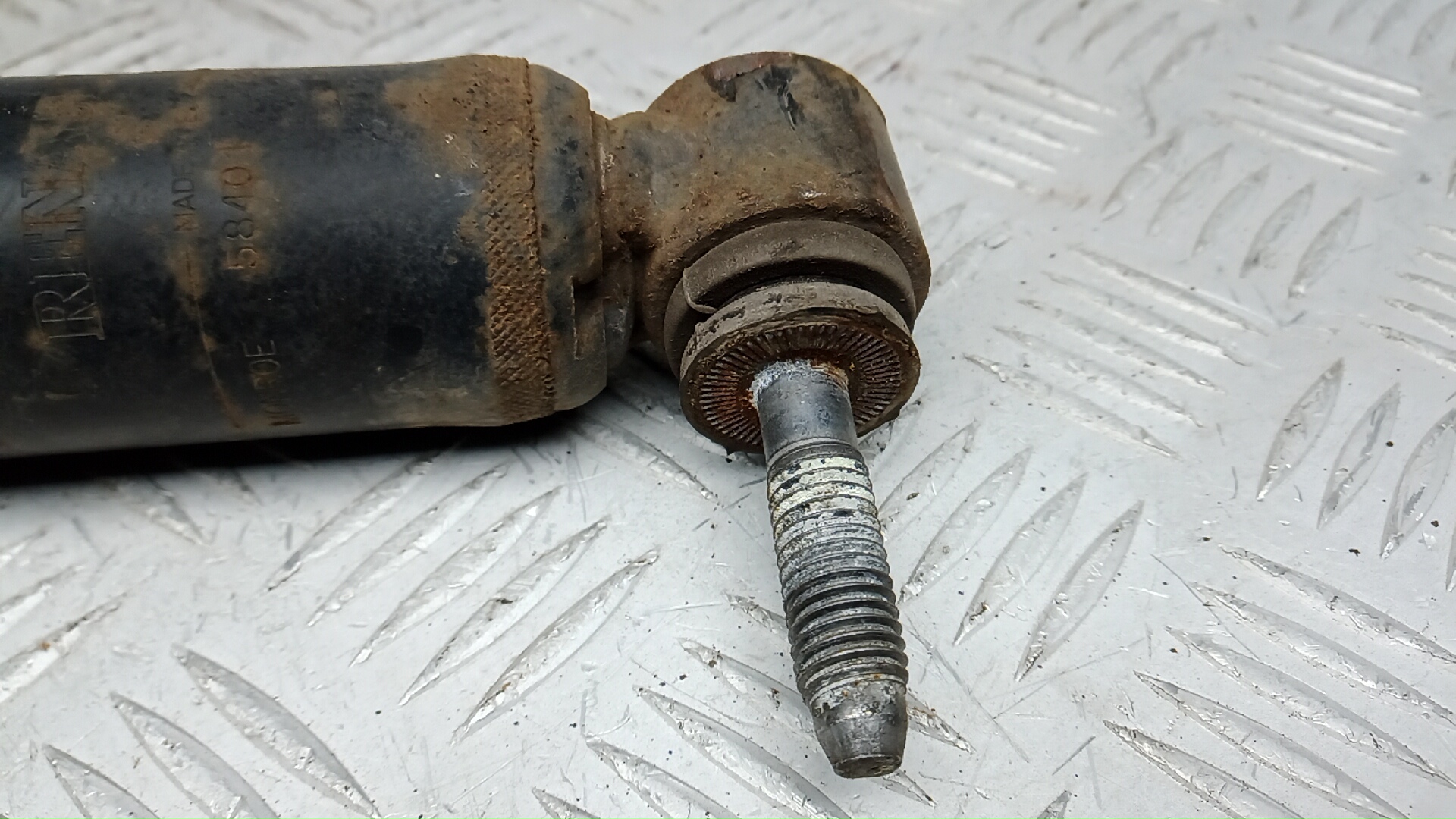 Амортизатор задний (стойка)