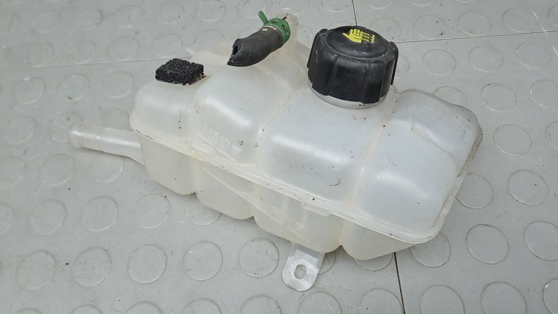 Бачок расширительный