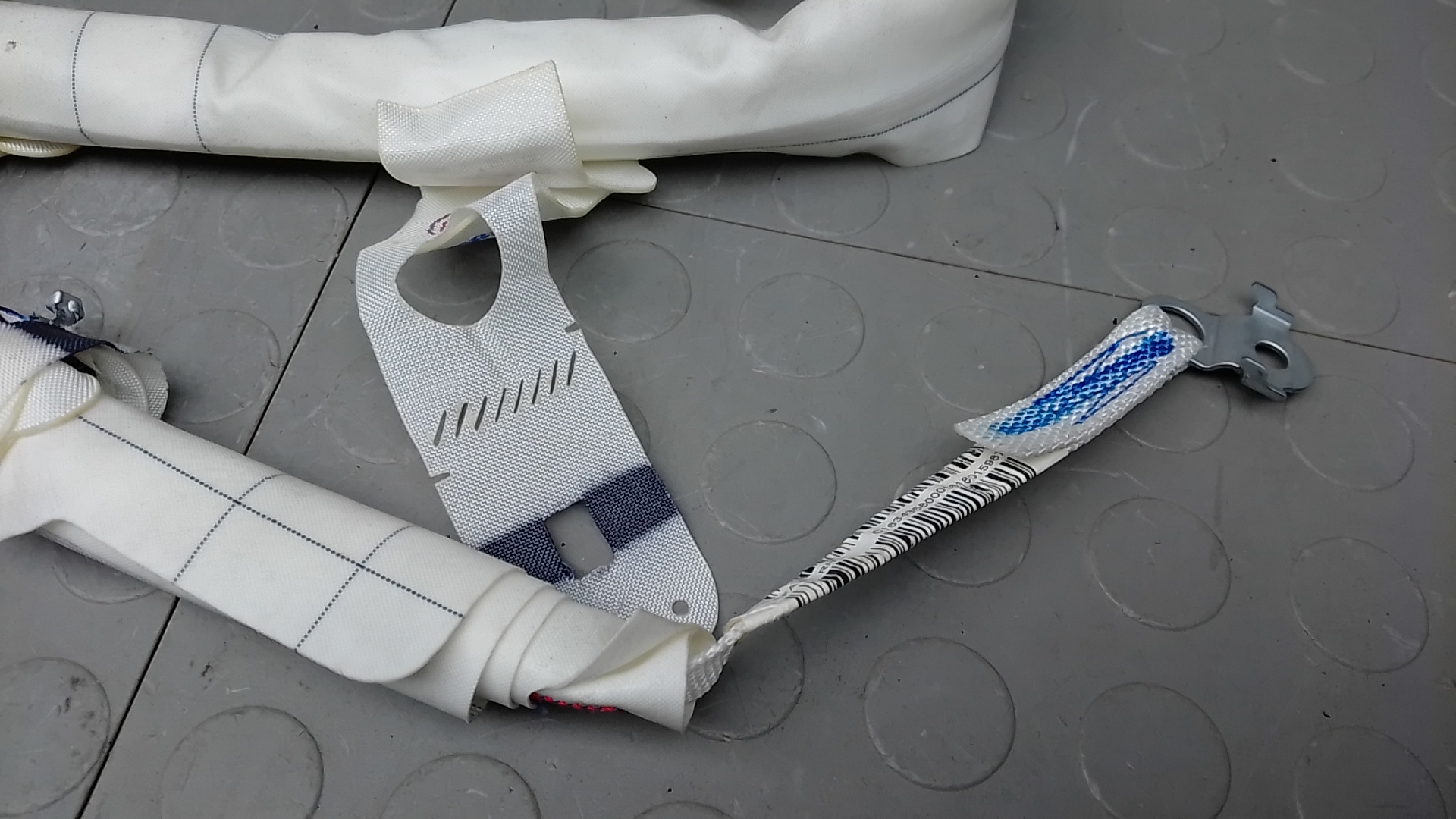 Подушка безопасности боковая (шторка)