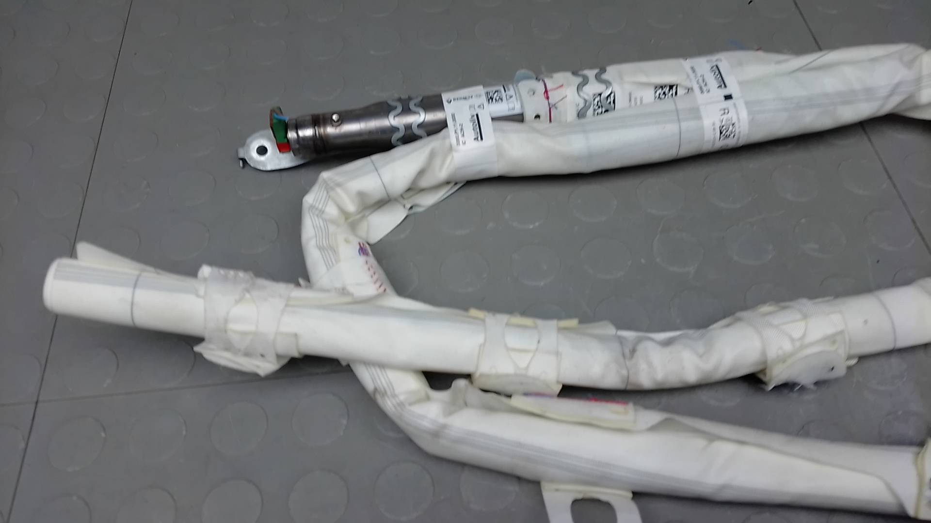 Подушка безопасности боковая (шторка)