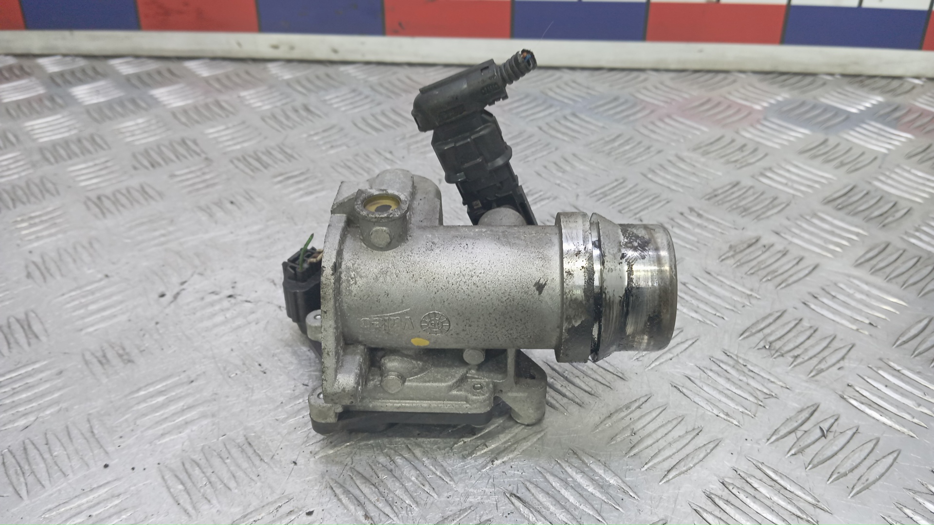 Заслонка дроссельная электрическая