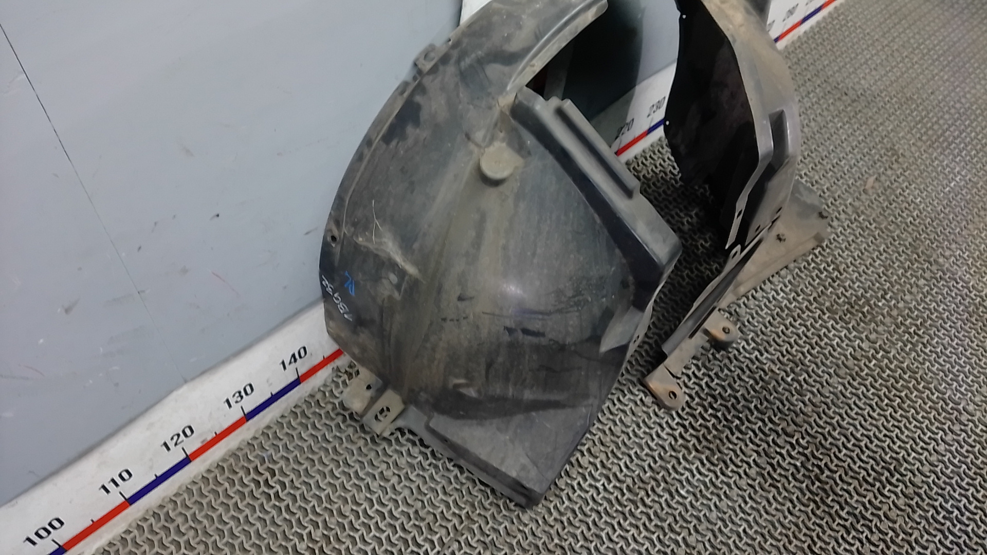 Локер передний левый