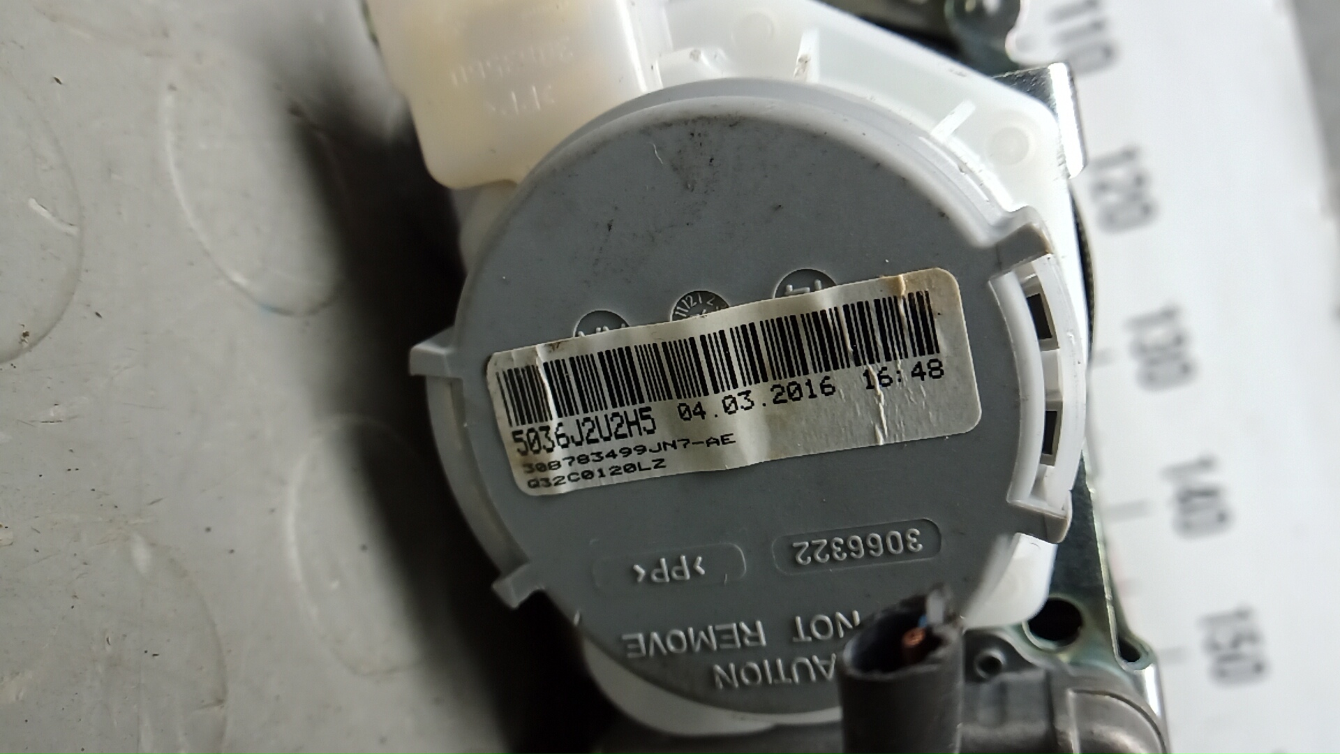 Ремень безопасности с пиропатроном