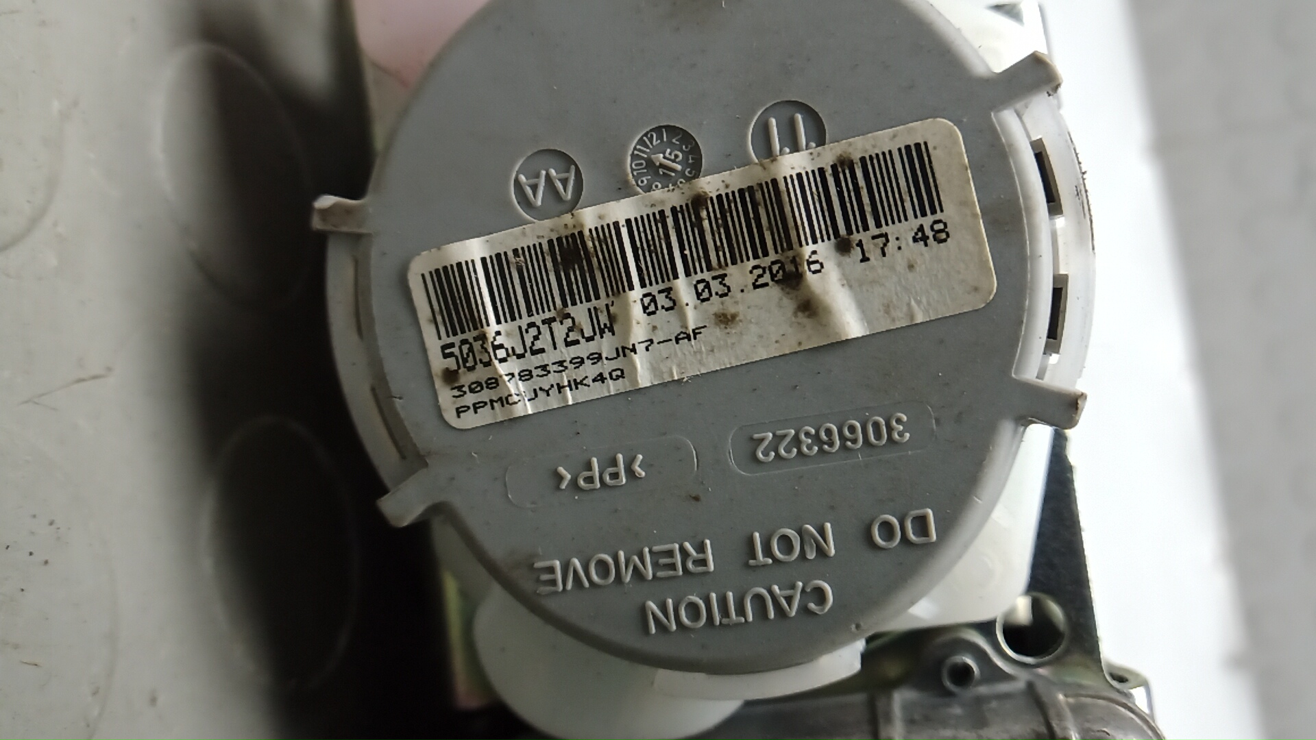 Ремень безопасности с пиропатроном