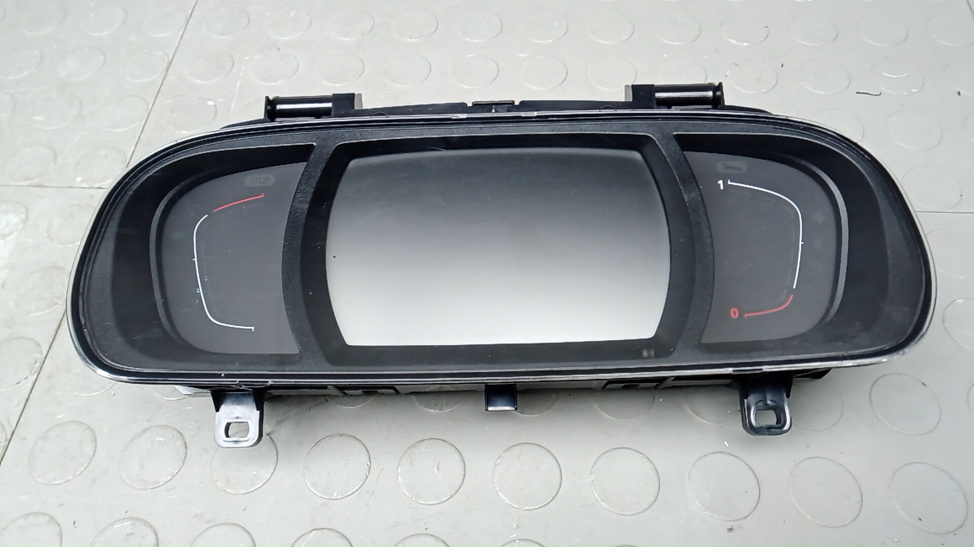 Панель приборов