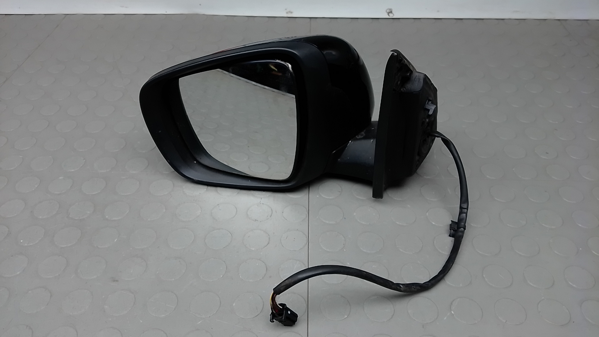 Зеркало левое электрическое