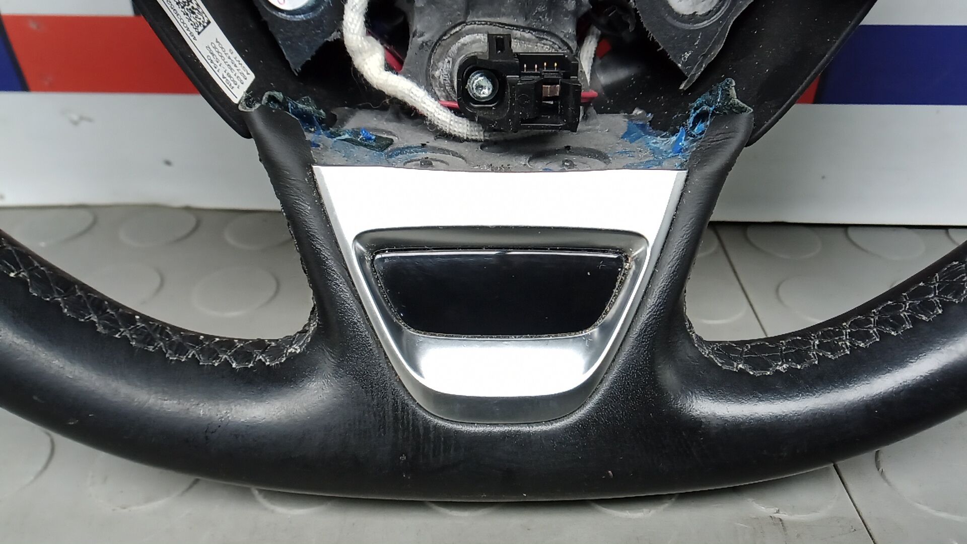 Рулевое колесо (руль)