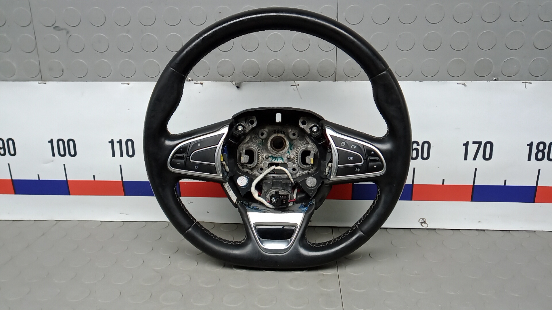 Рулевое колесо (руль)