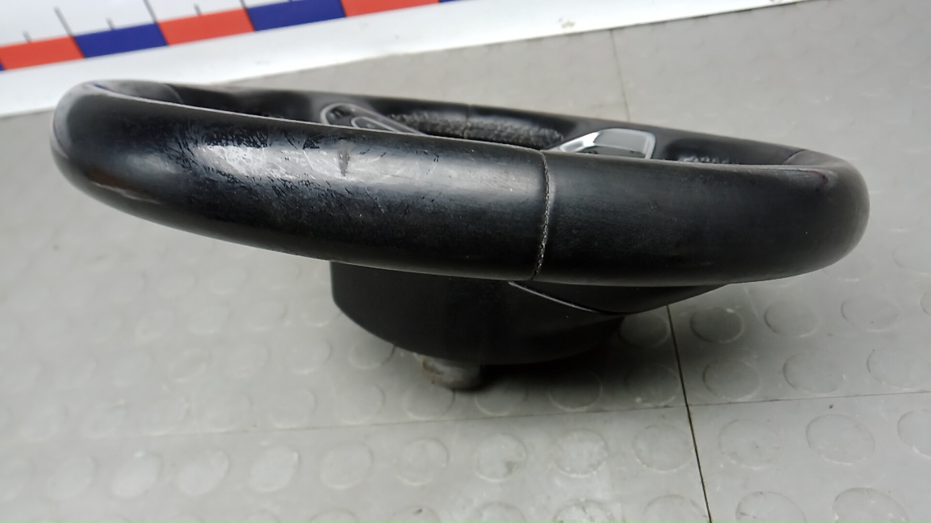 Рулевое колесо (руль)