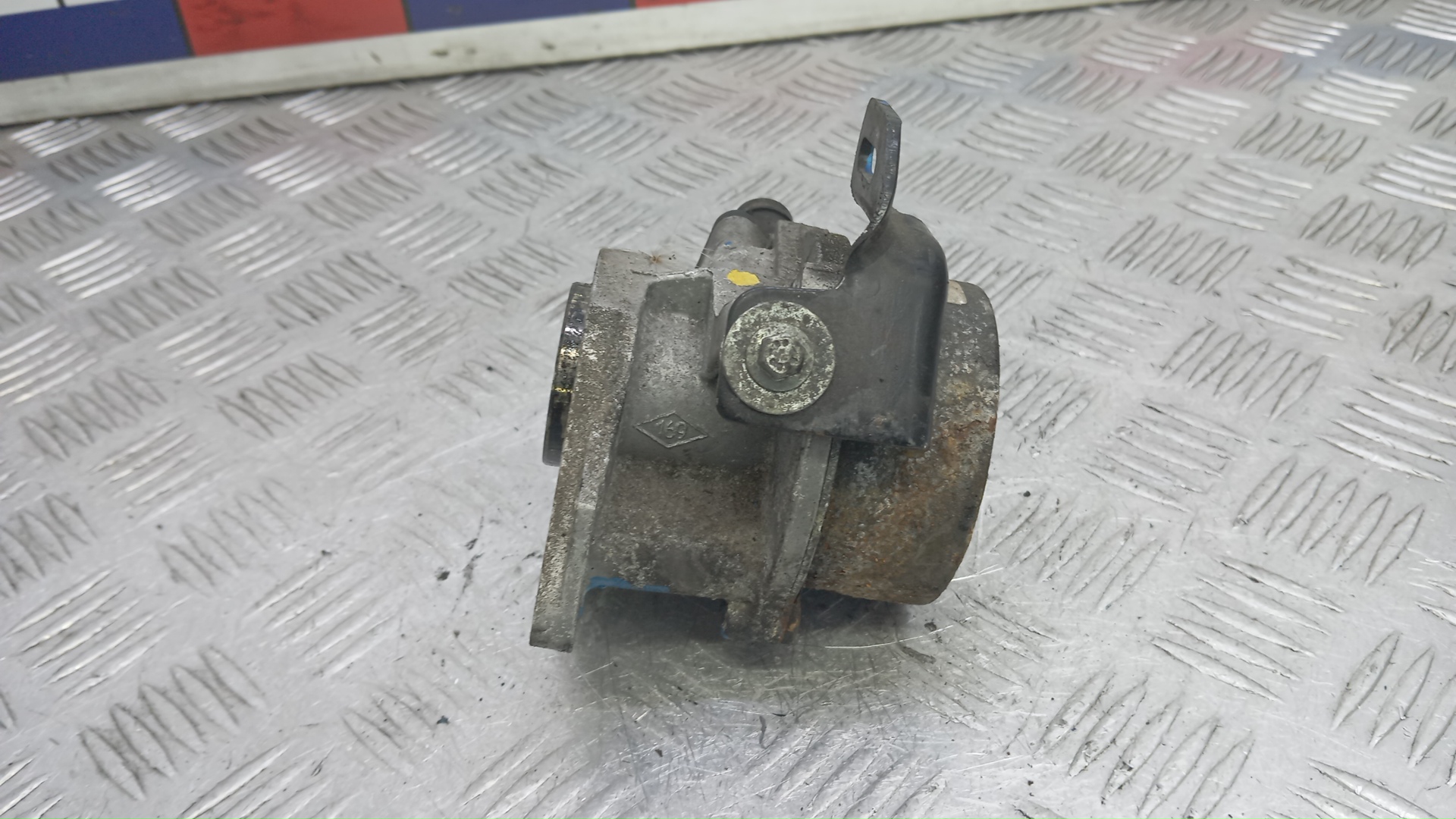 Насос вакуумный