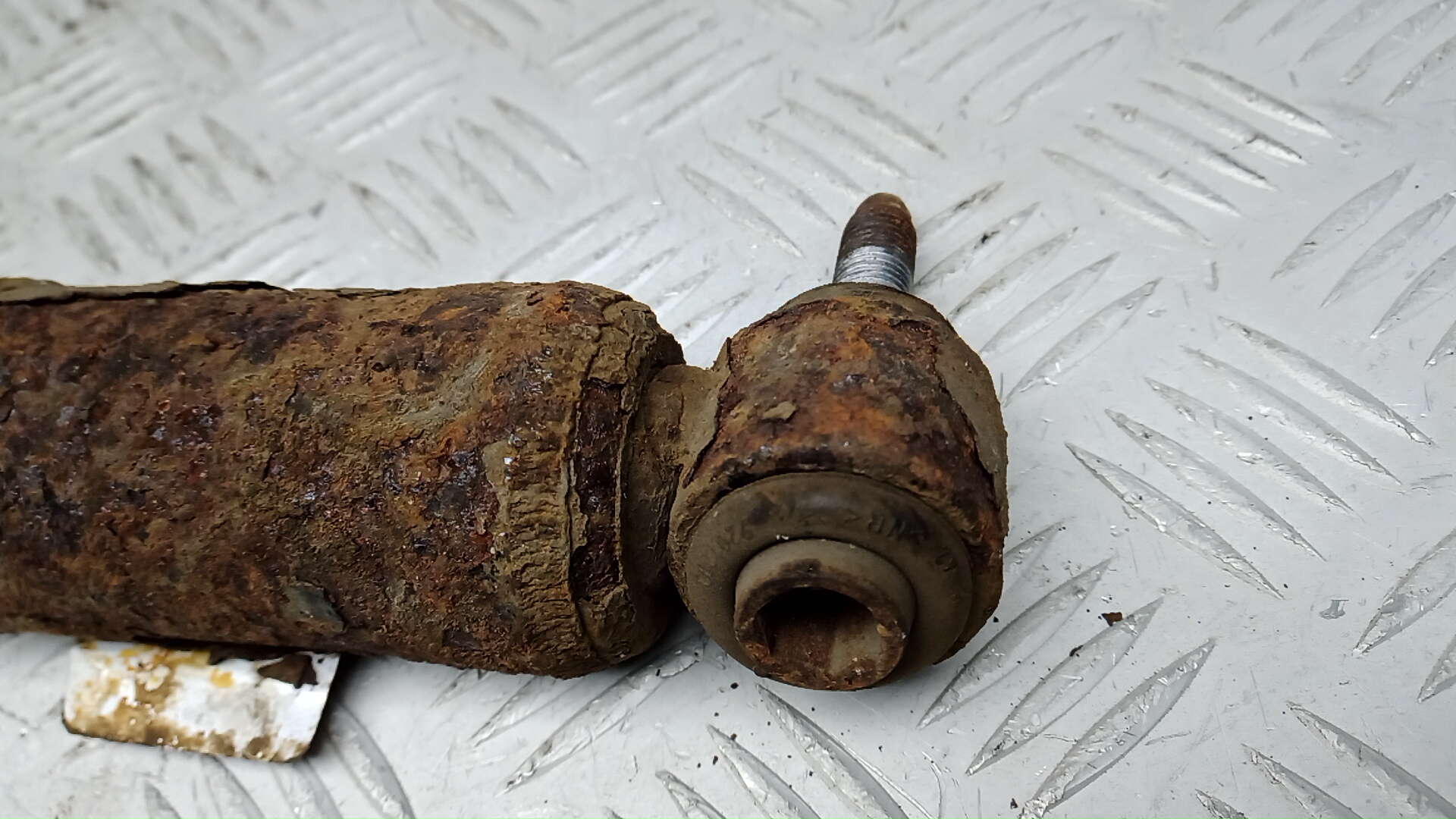 Амортизатор задний (стойка)