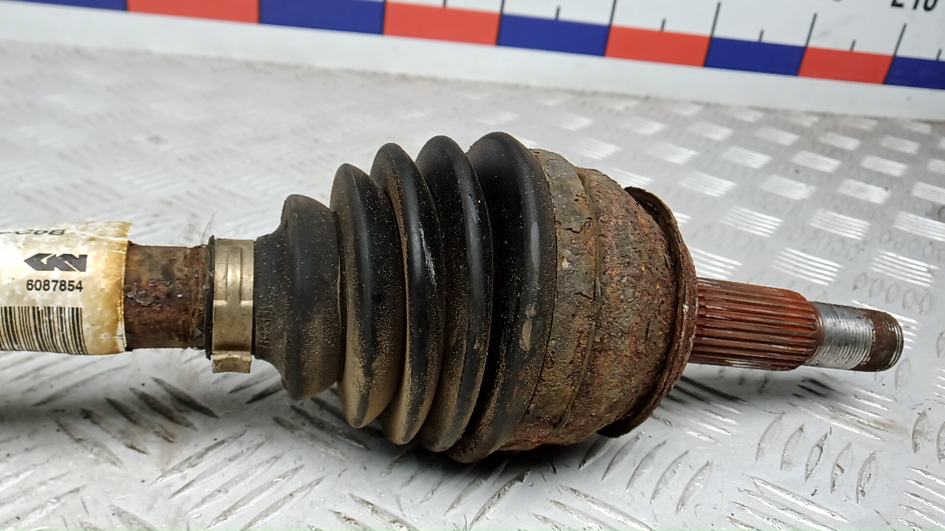 Полуось передняя правая