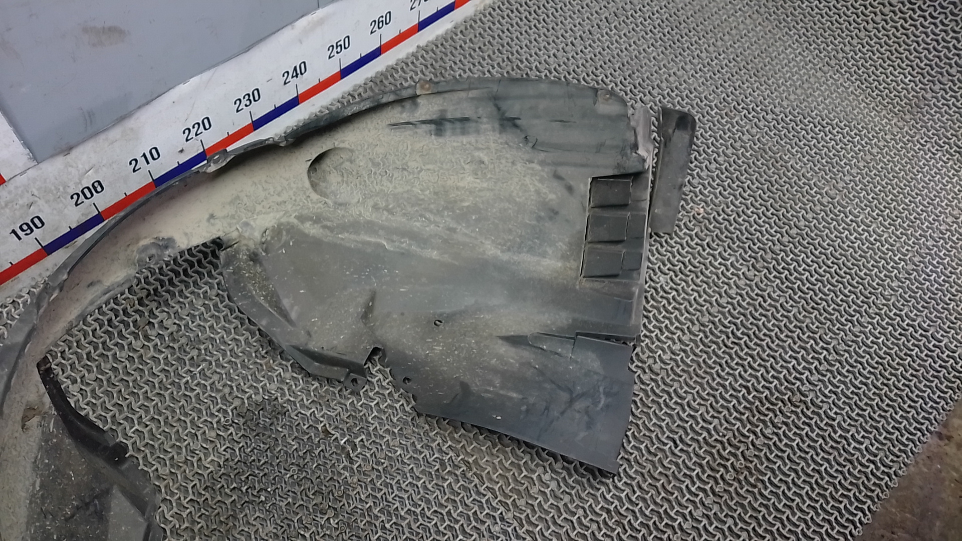 Локер передний правый