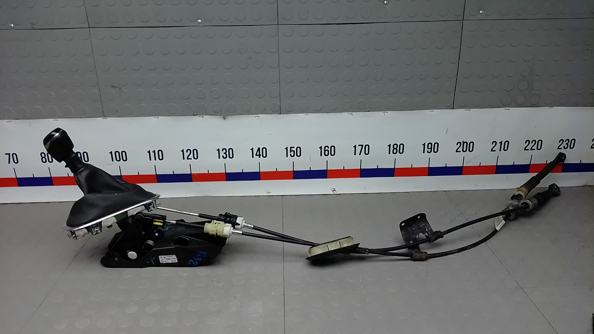 Кулиса МКПП / АКПП