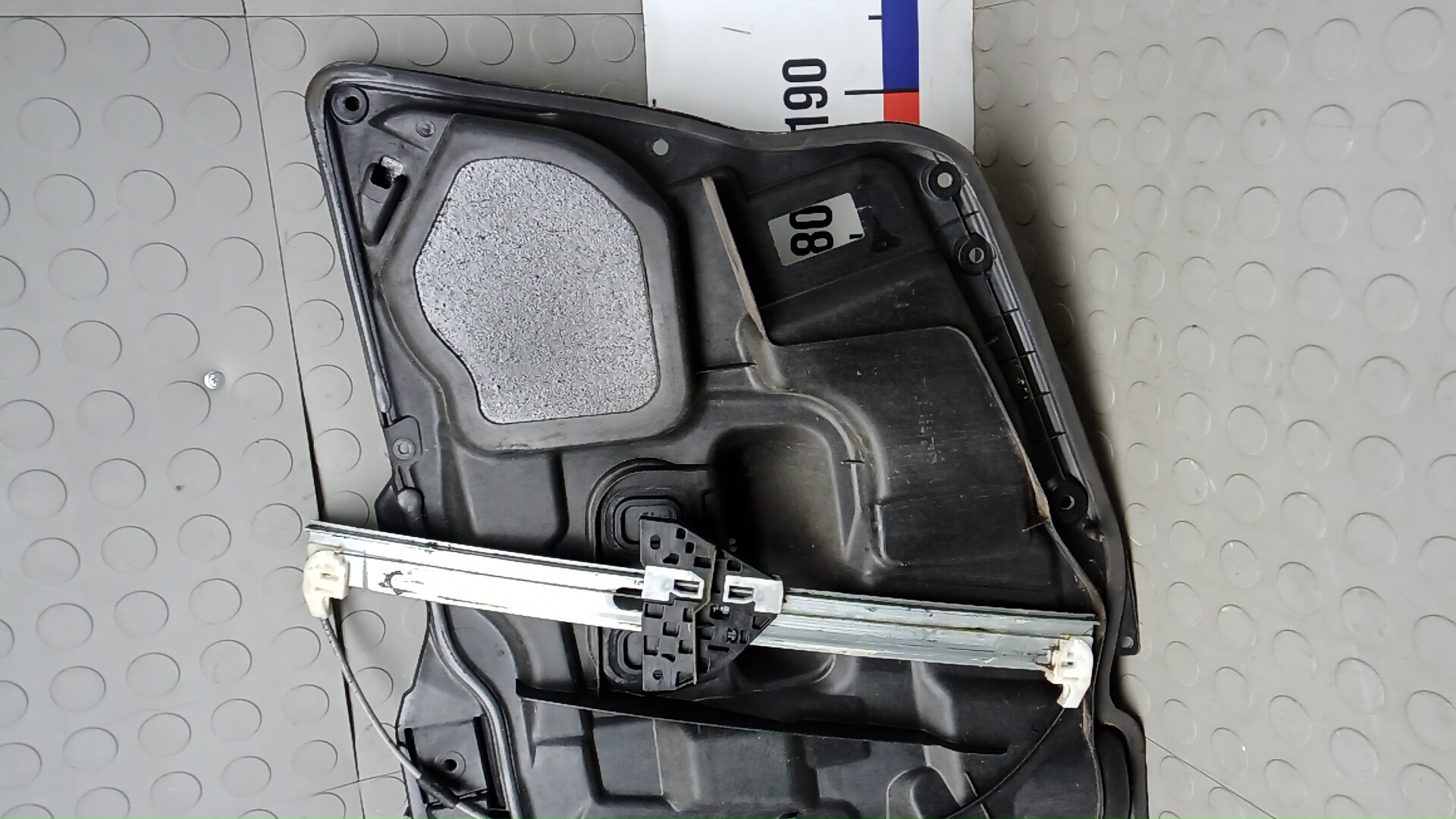 Стеклоподъемник электр. передний левый