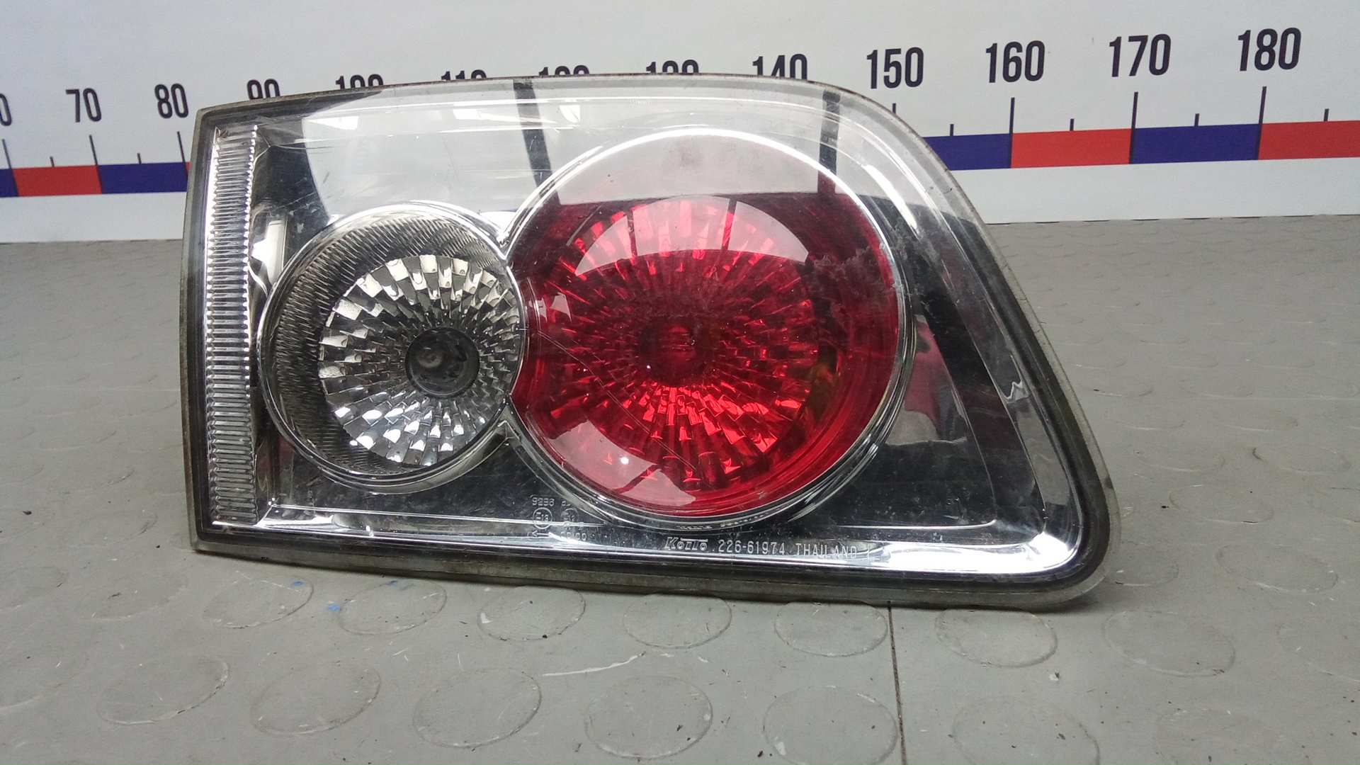 Фонарь задний внутренний левый