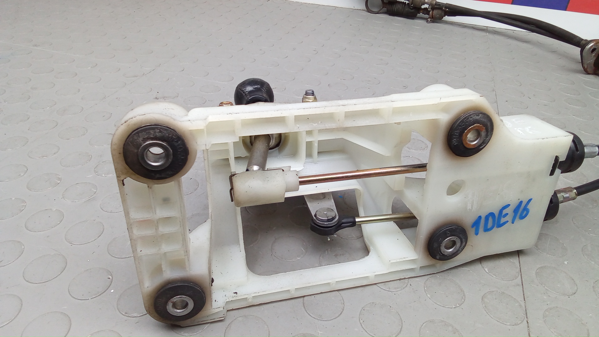 Кулиса МКПП / АКПП