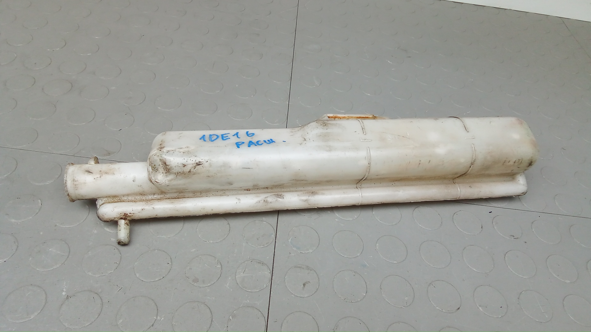 Бачок расширительный