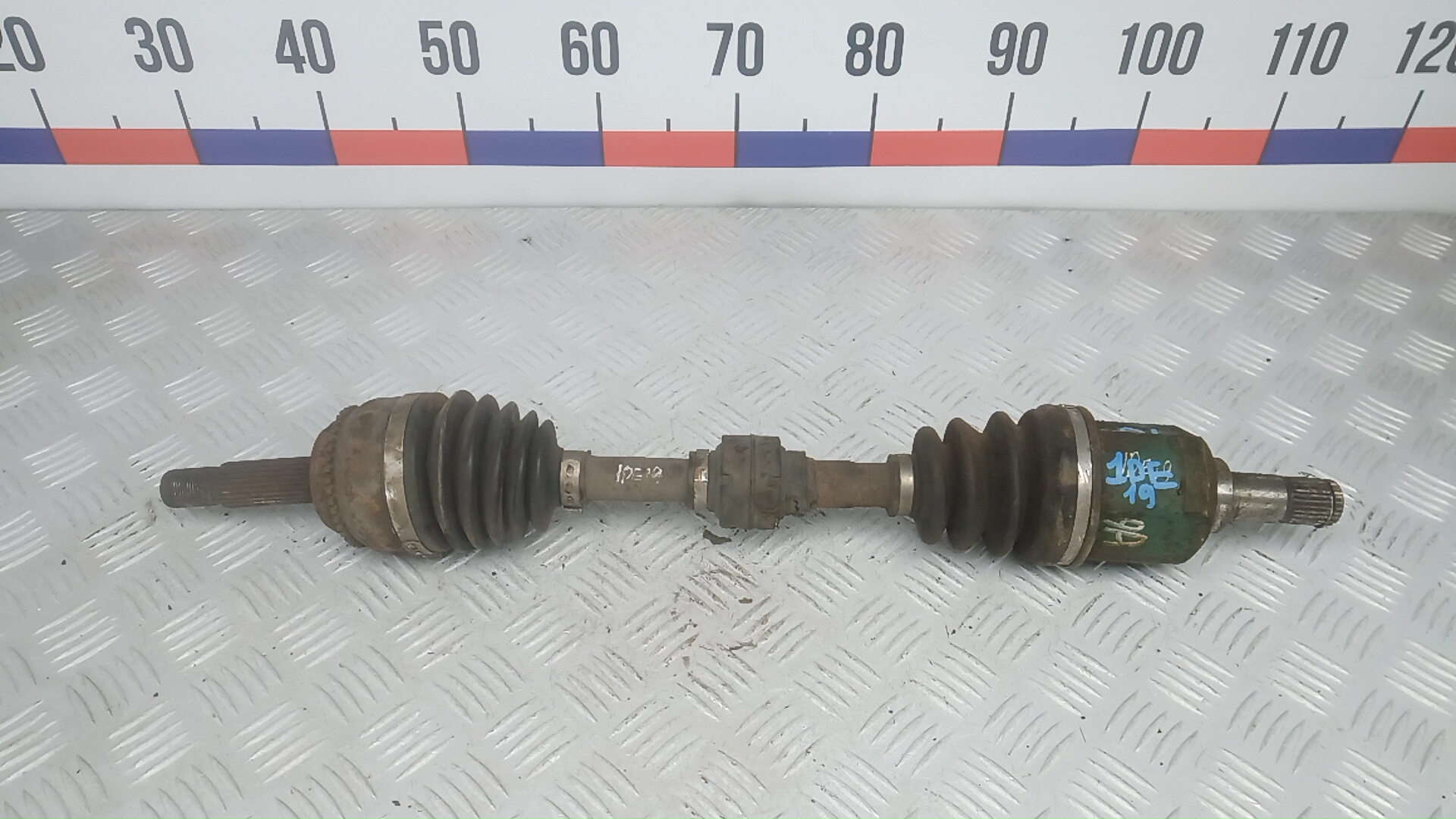 Полуось передняя левая