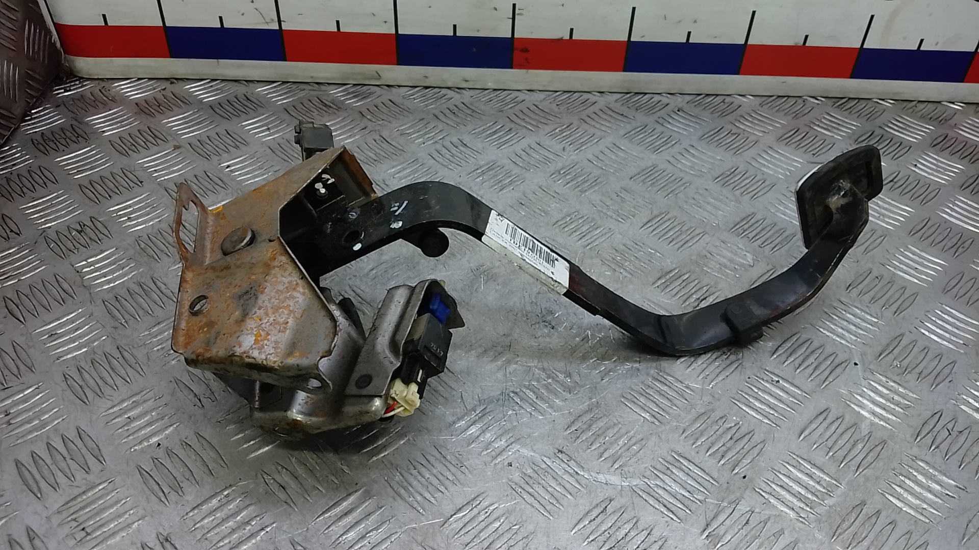 Педаль сцепления