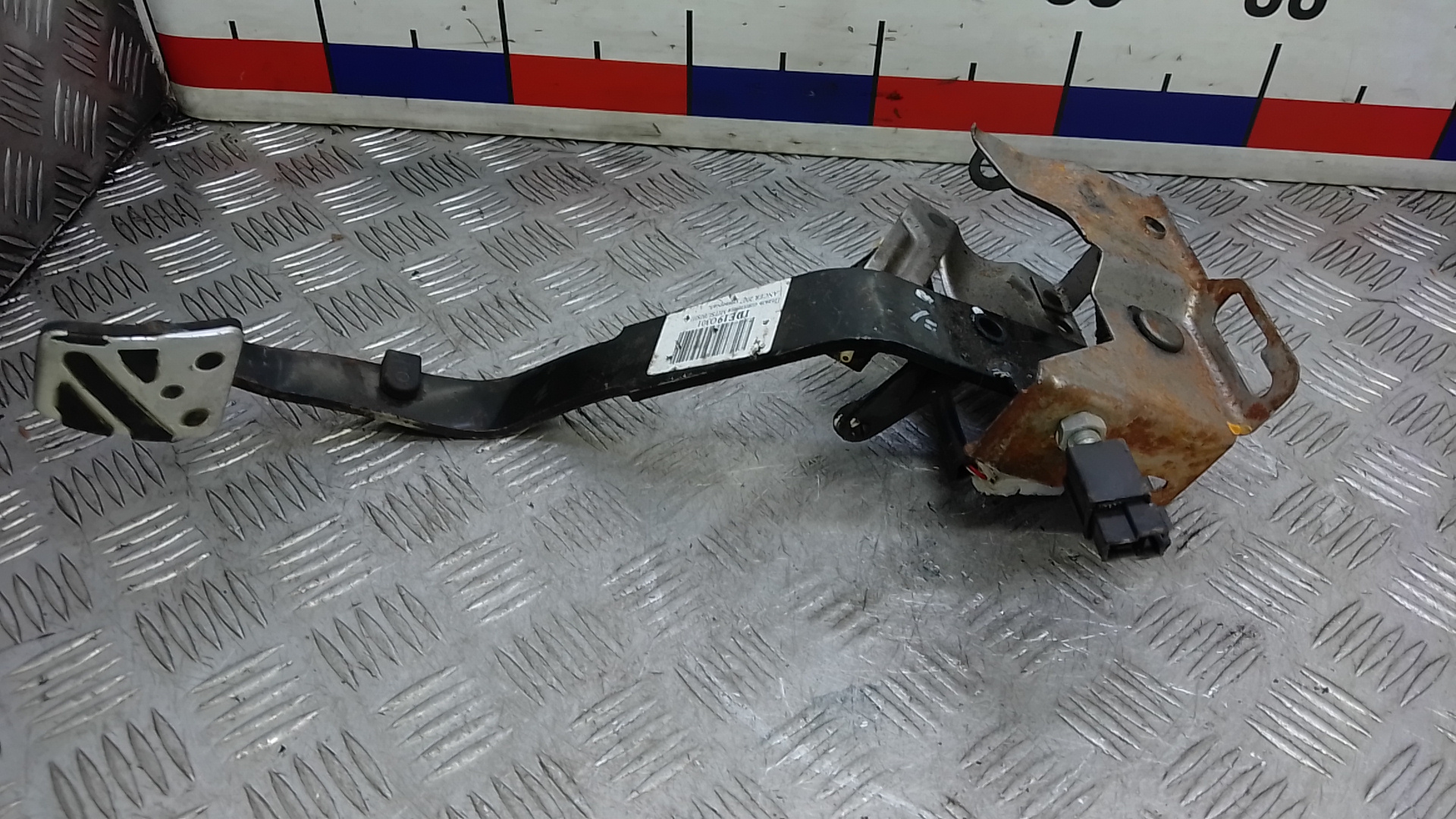 Педаль сцепления