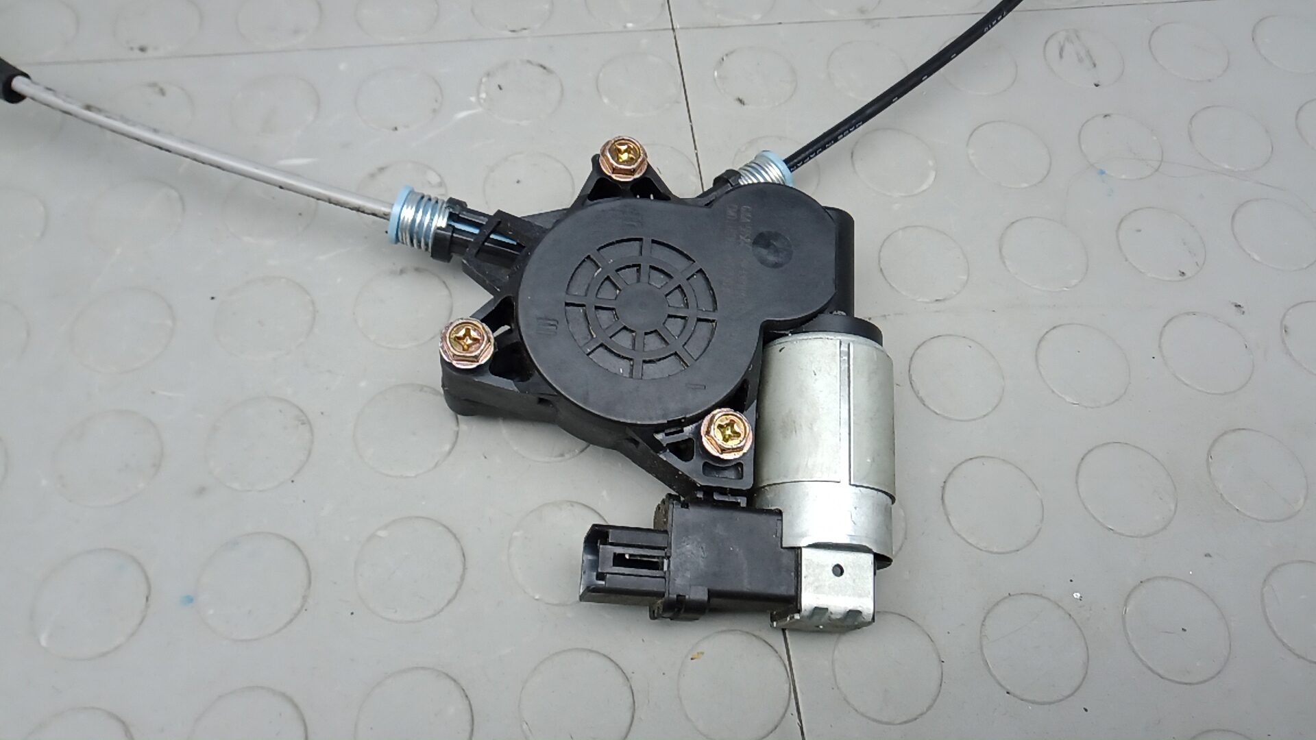 Стеклоподъемник электр. передний правый