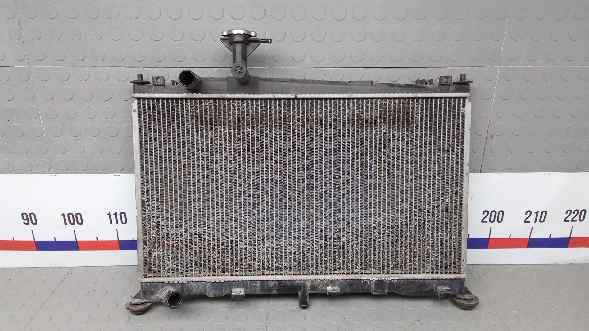 Радиатор охлаждения двигателя основной
