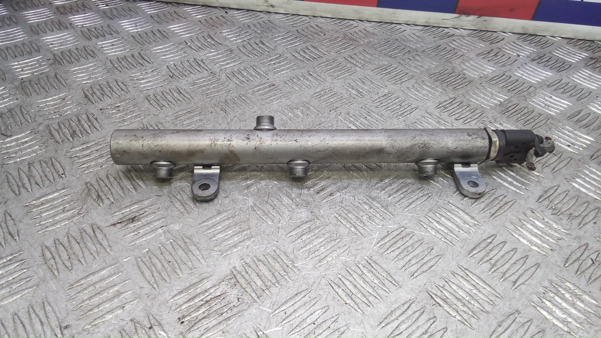 Рейка топливная (рампа)