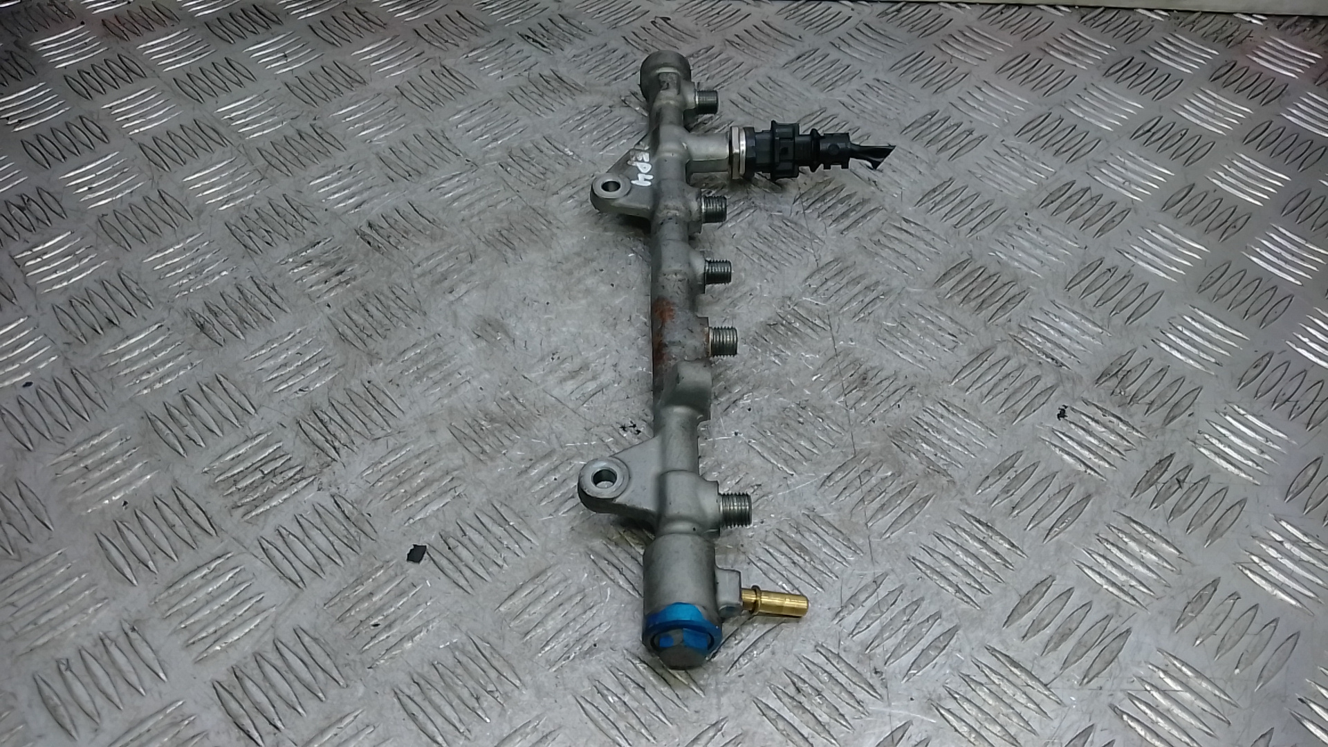 Рейка топливная (рампа)