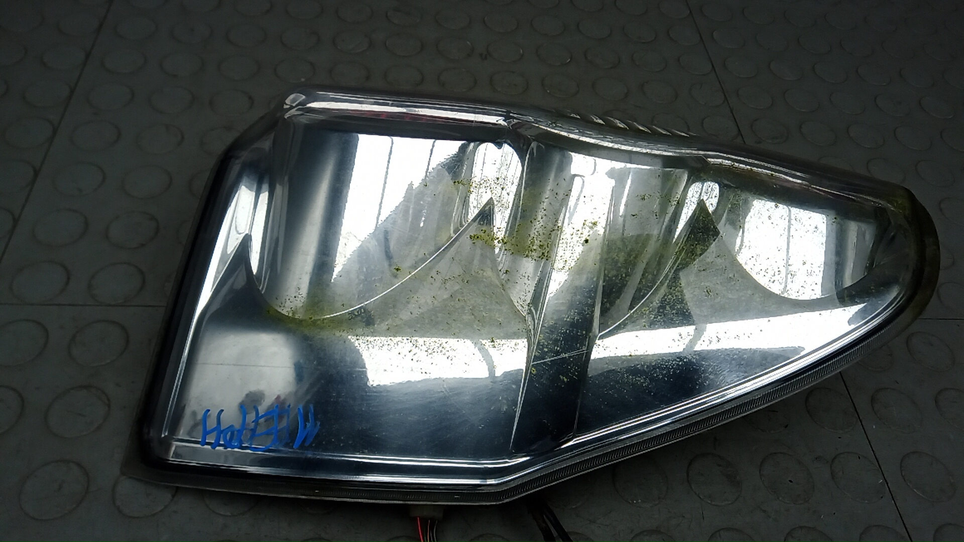 Фонарь задний левый