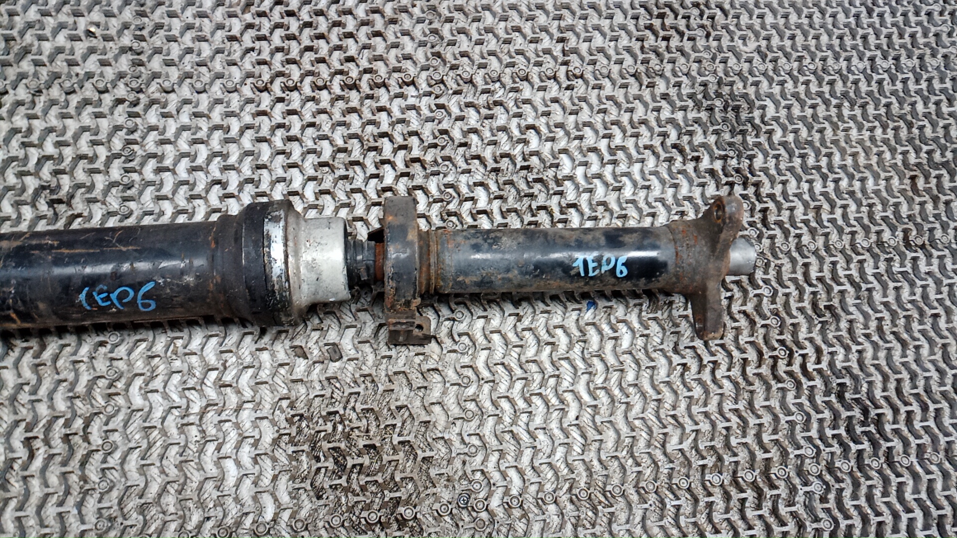 Вал карданный