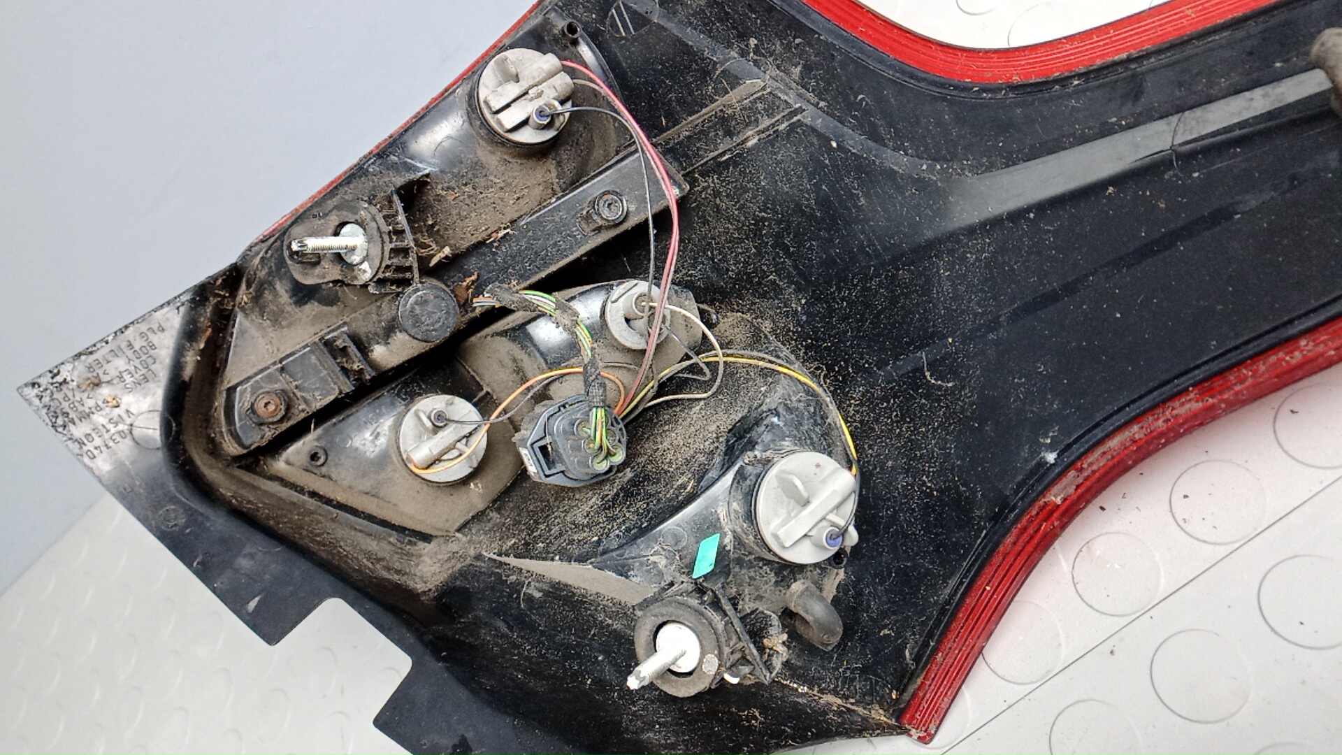 Фонарь задний правый