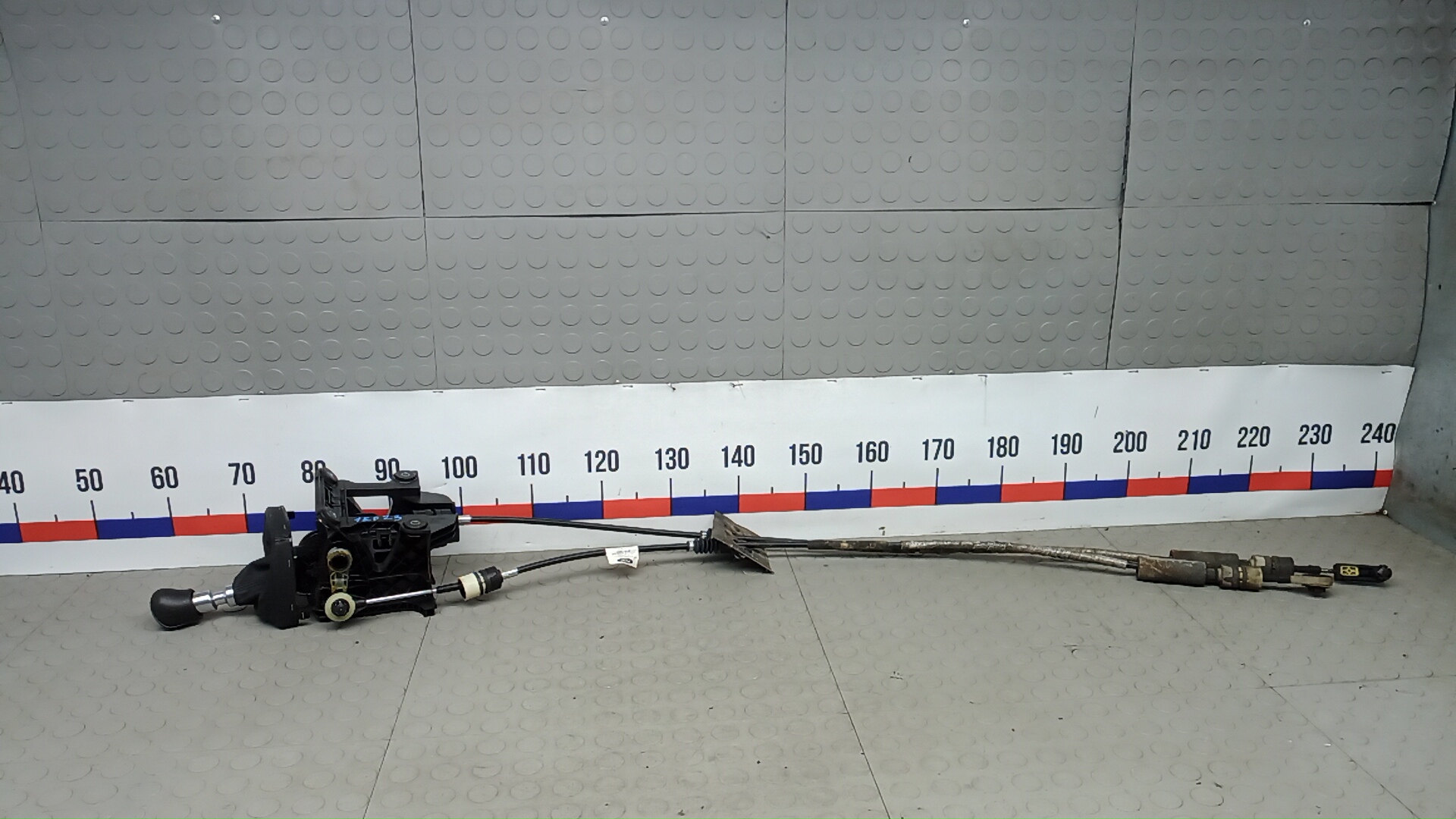 Кулиса МКПП / АКПП