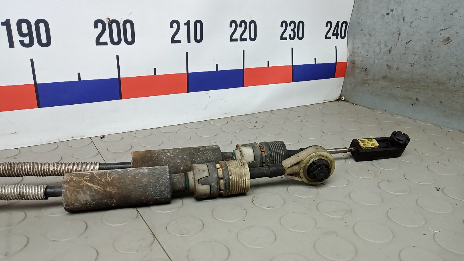 Кулиса МКПП / АКПП