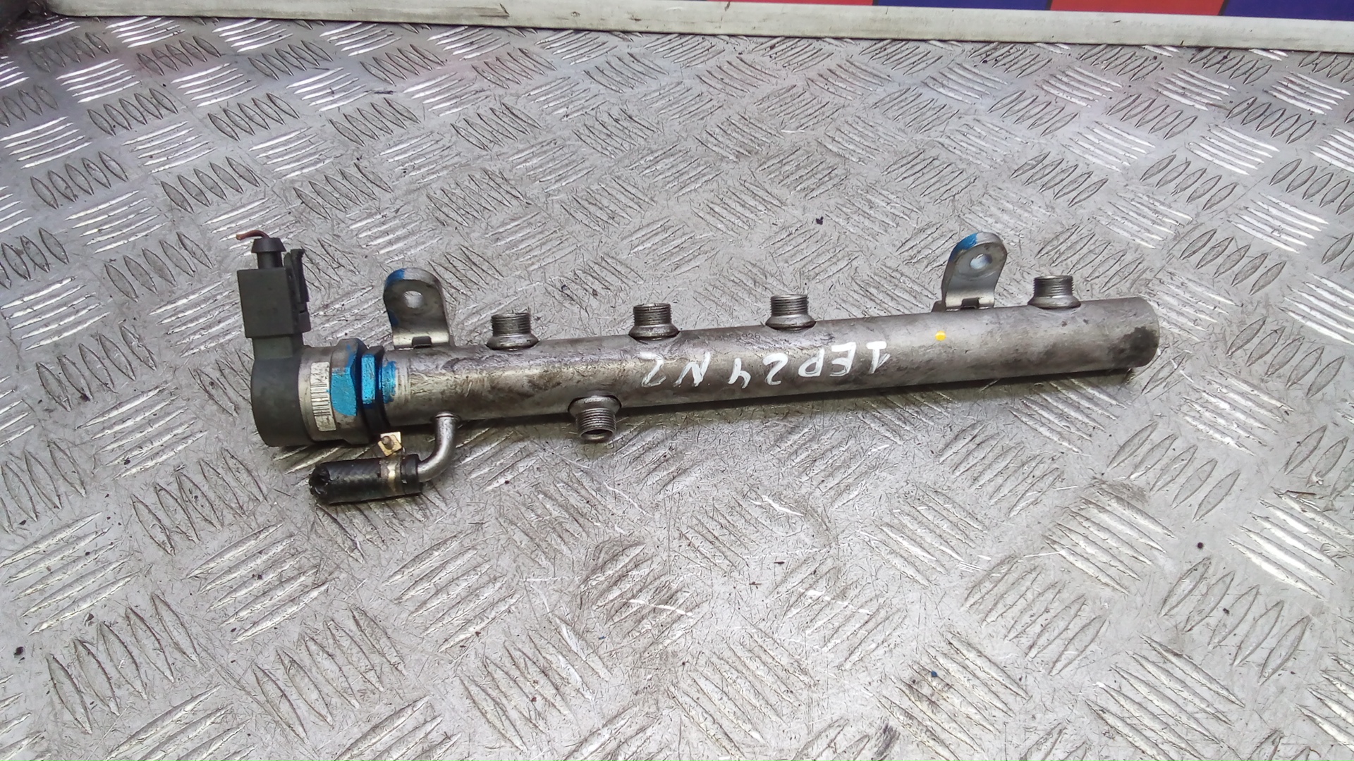 Рейка топливная (рампа)