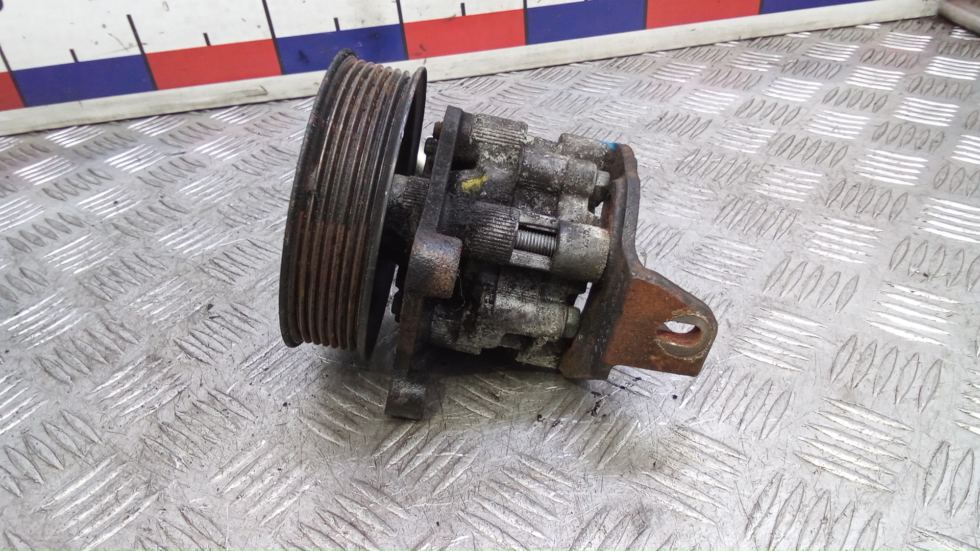 Насос ГУР (гидроусилитель руля)