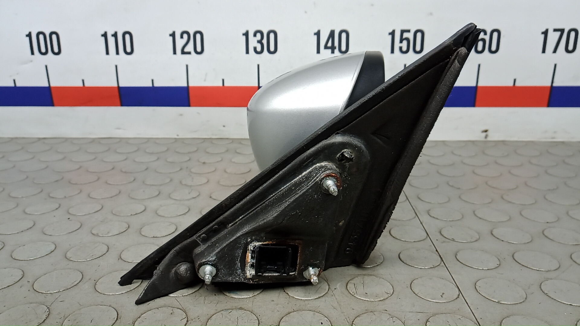 Зеркало правое электрическое