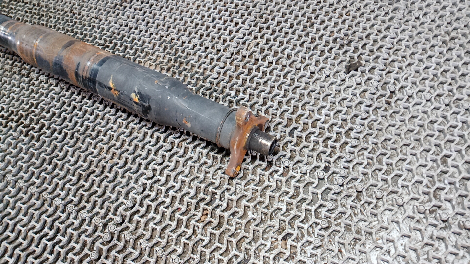 Вал карданный