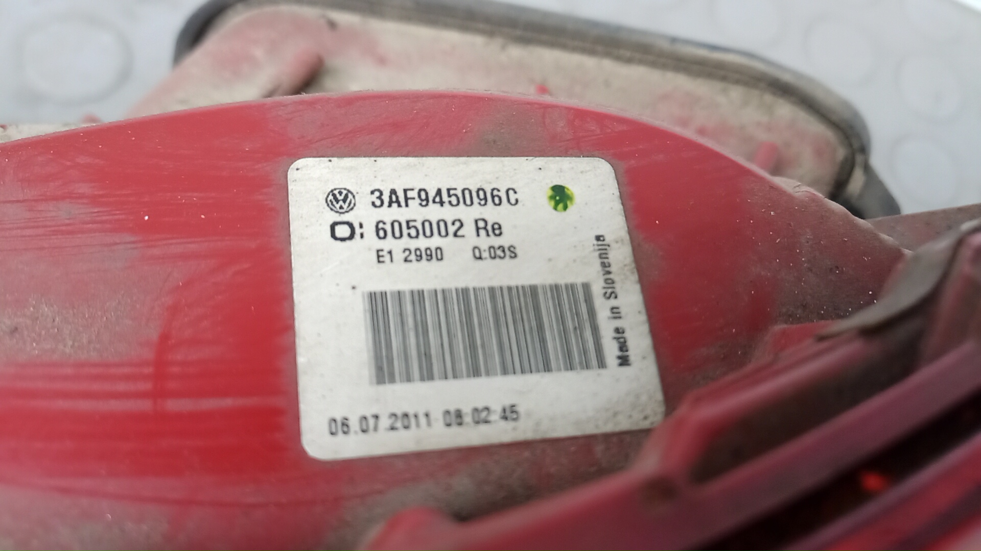 Фонарь задний правый