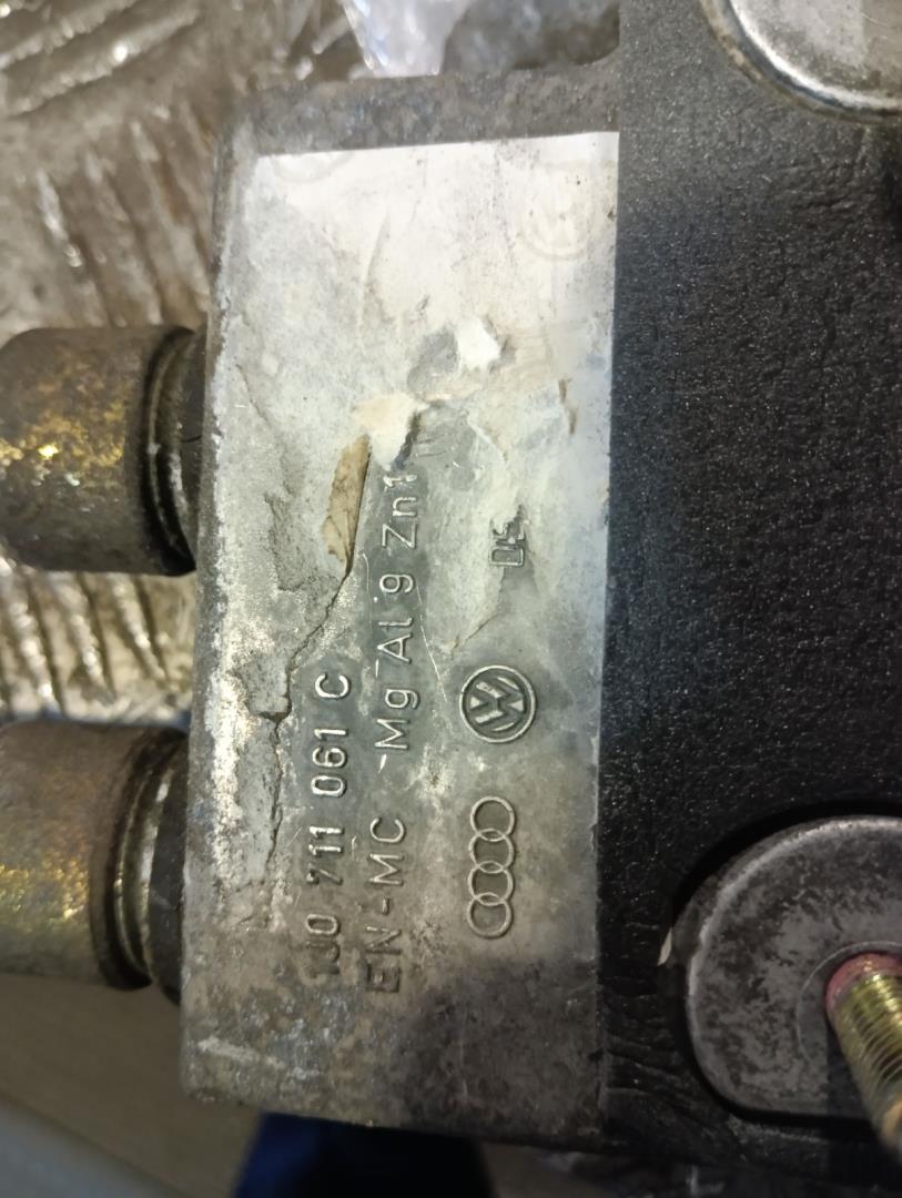 Кулиса МКПП / АКПП