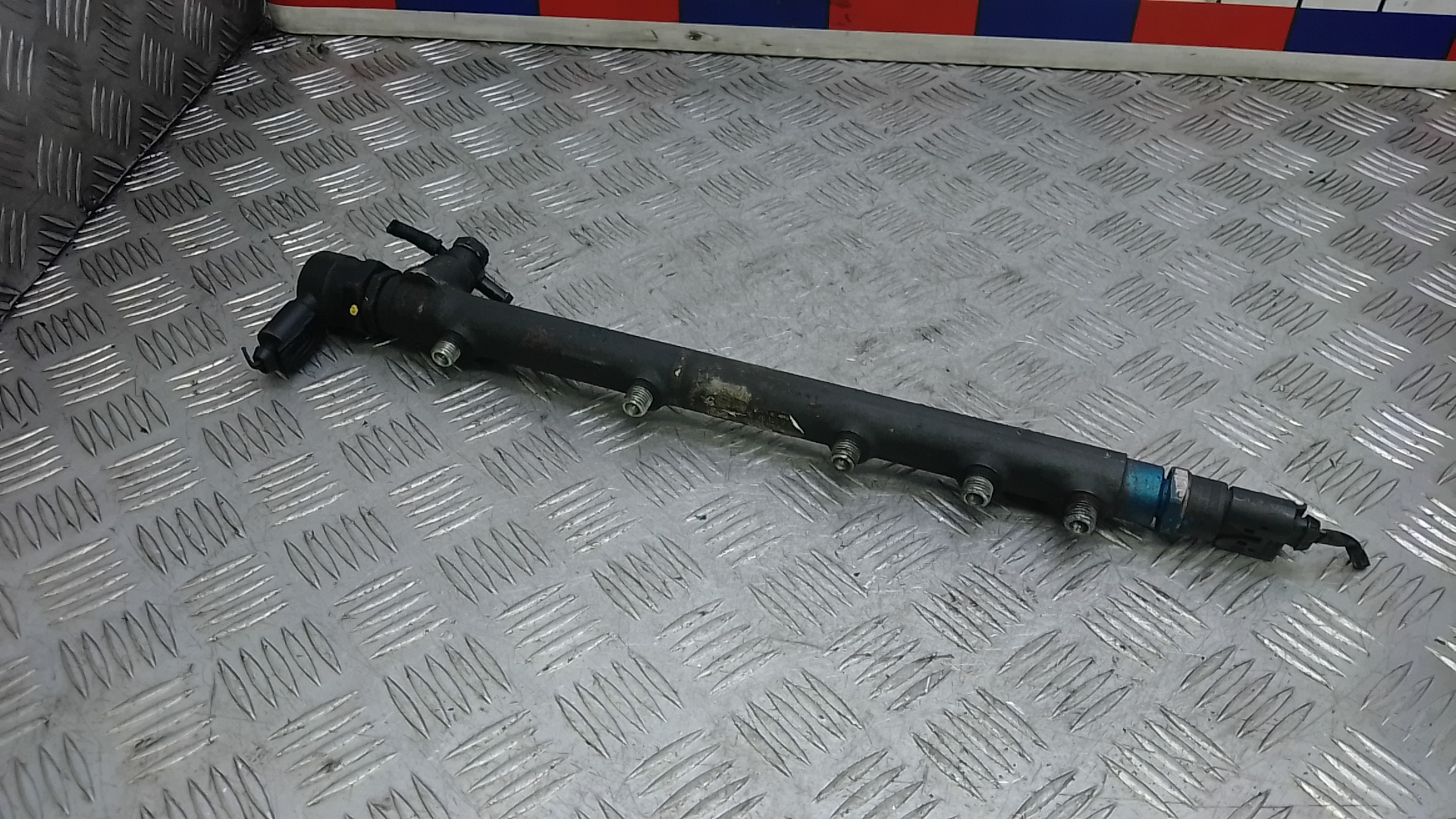 Рейка топливная (рампа)