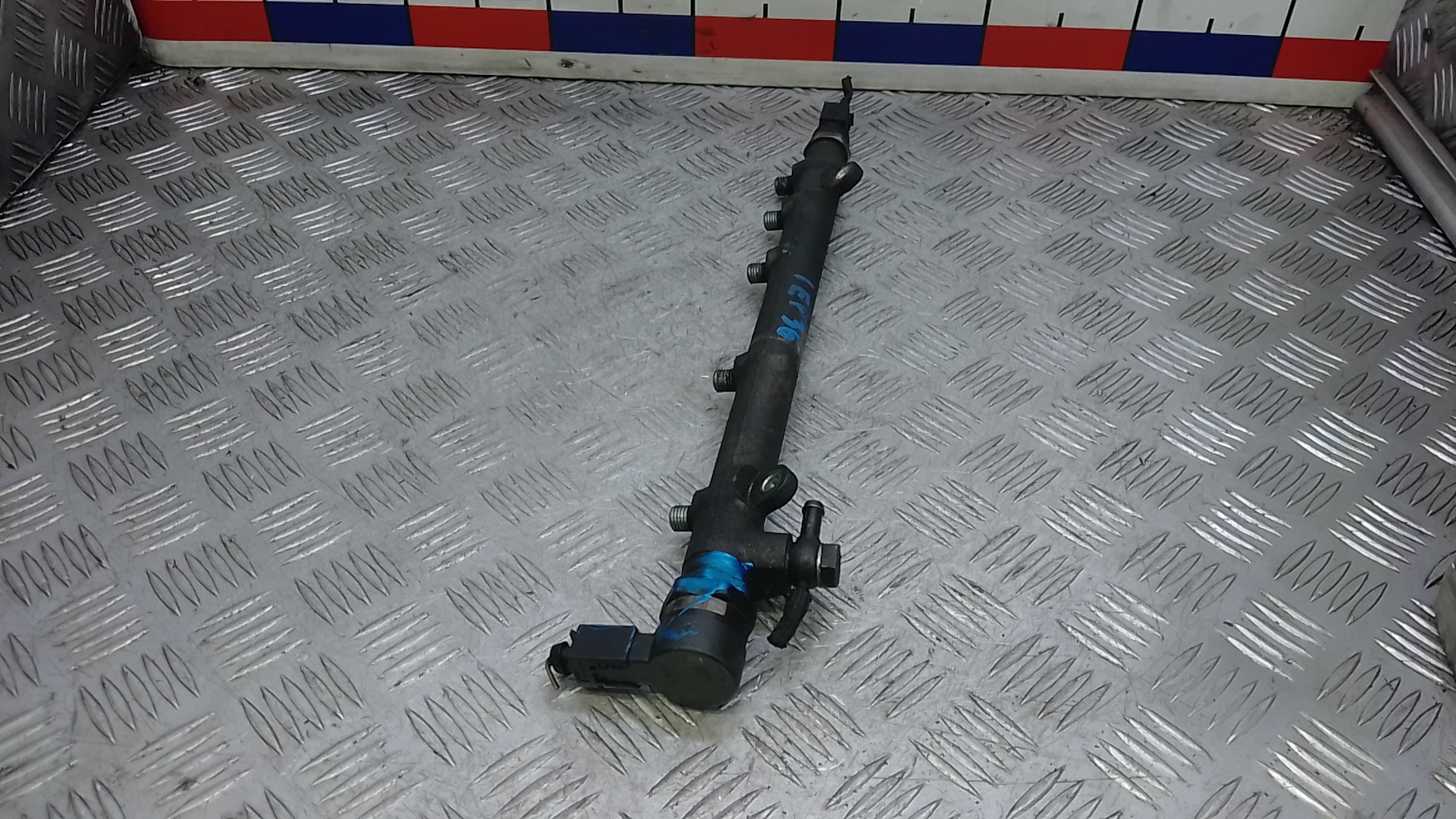 Рейка топливная (рампа)