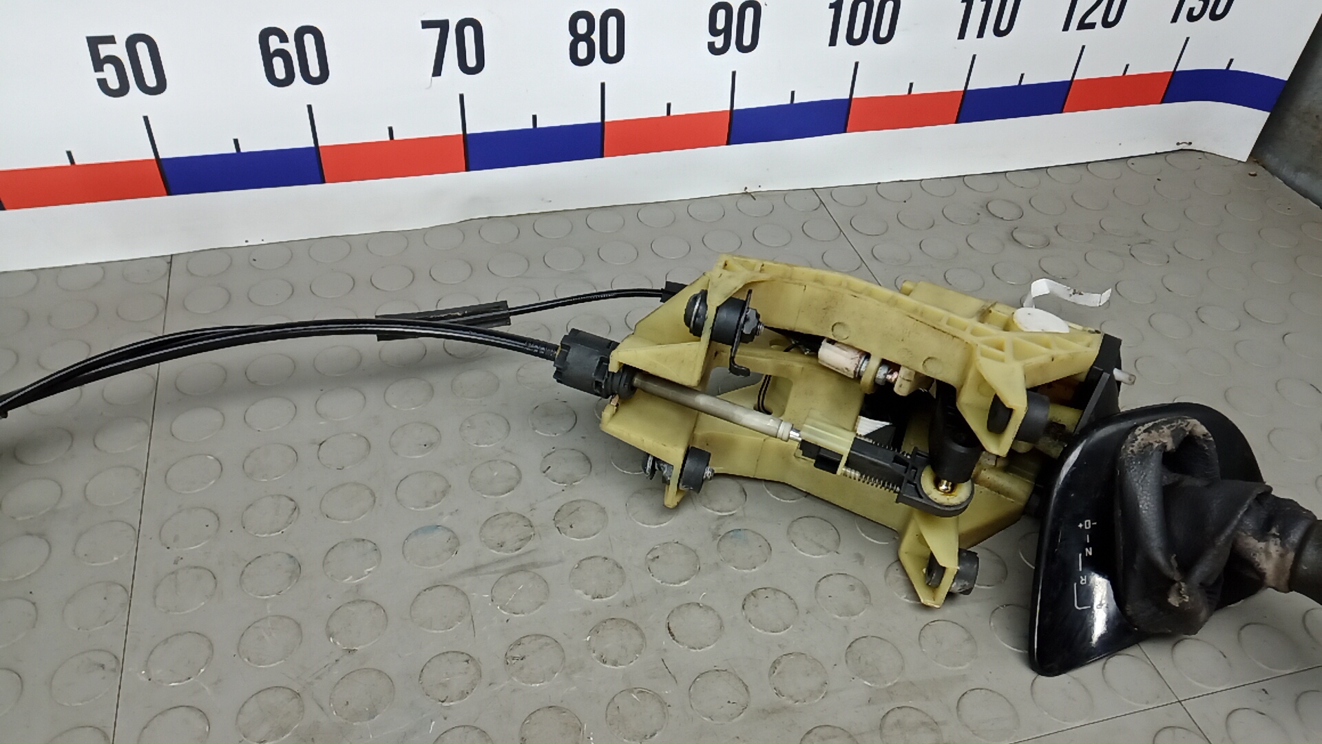 Кулиса МКПП / АКПП