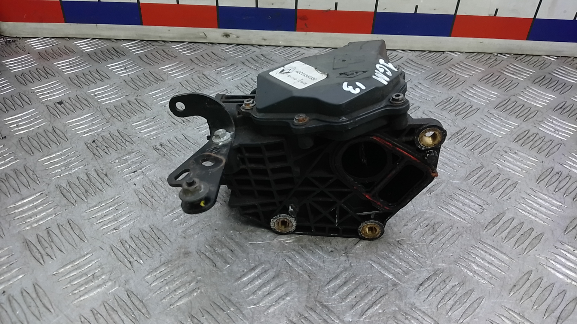 Заслонка дроссельная электрическая