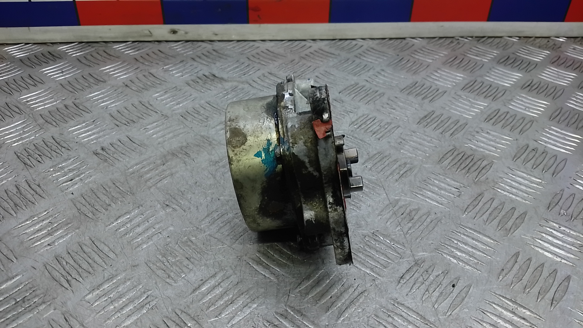 Насос вакуумный