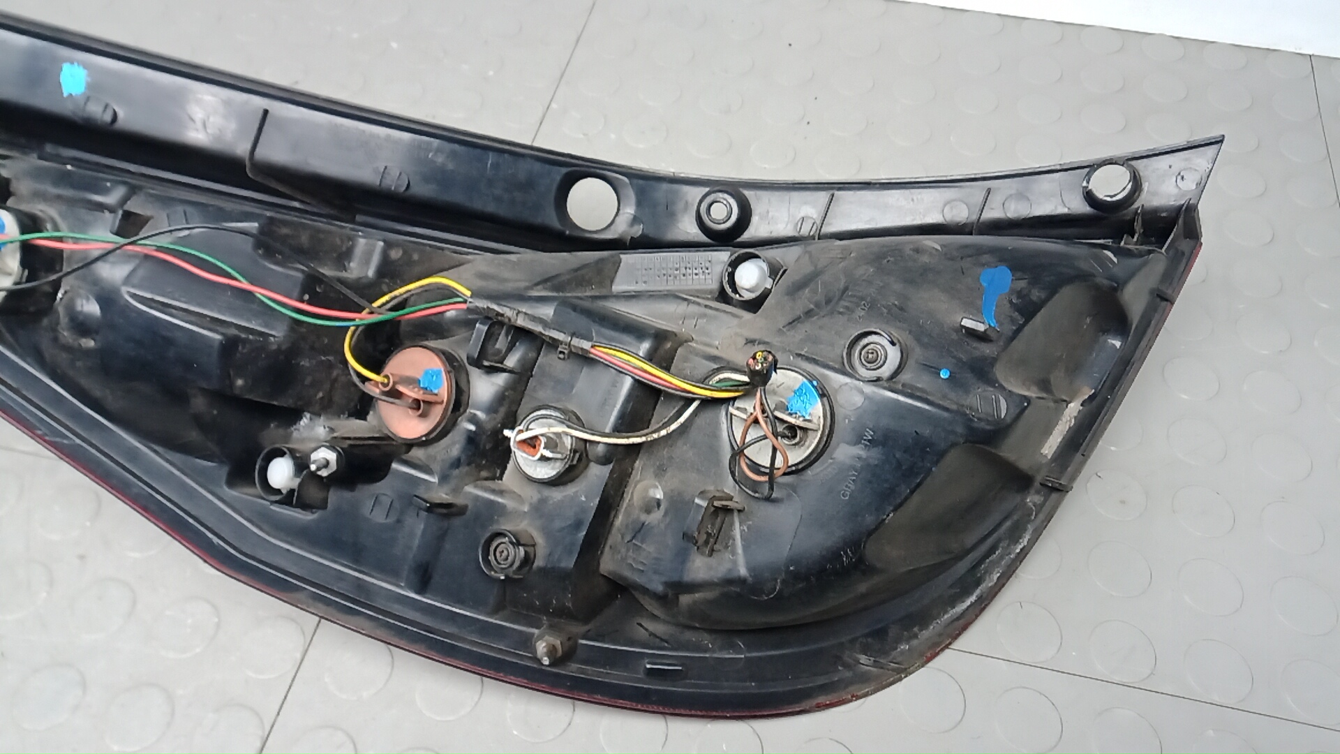 Фонарь задний правый